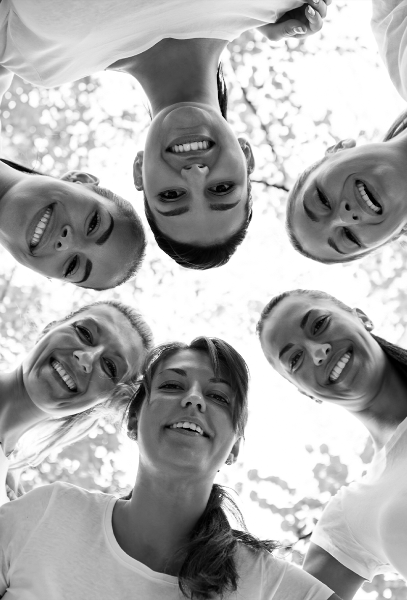 femmes-sportives-nb-vertical